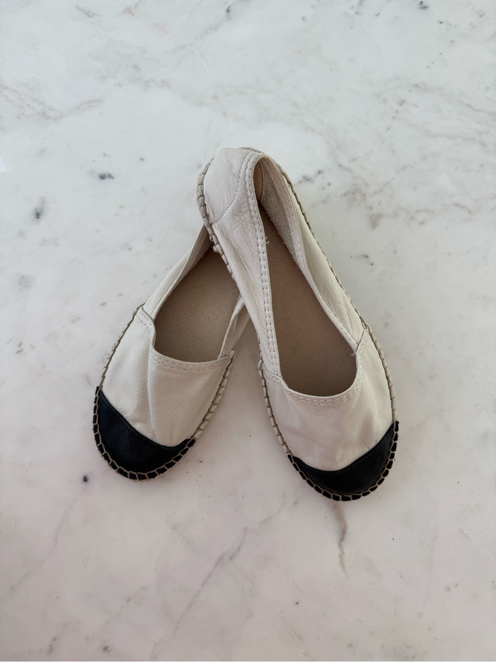 TT Bagatt - Women’s Two-Tone Leather Espadrille Flats - White and Black